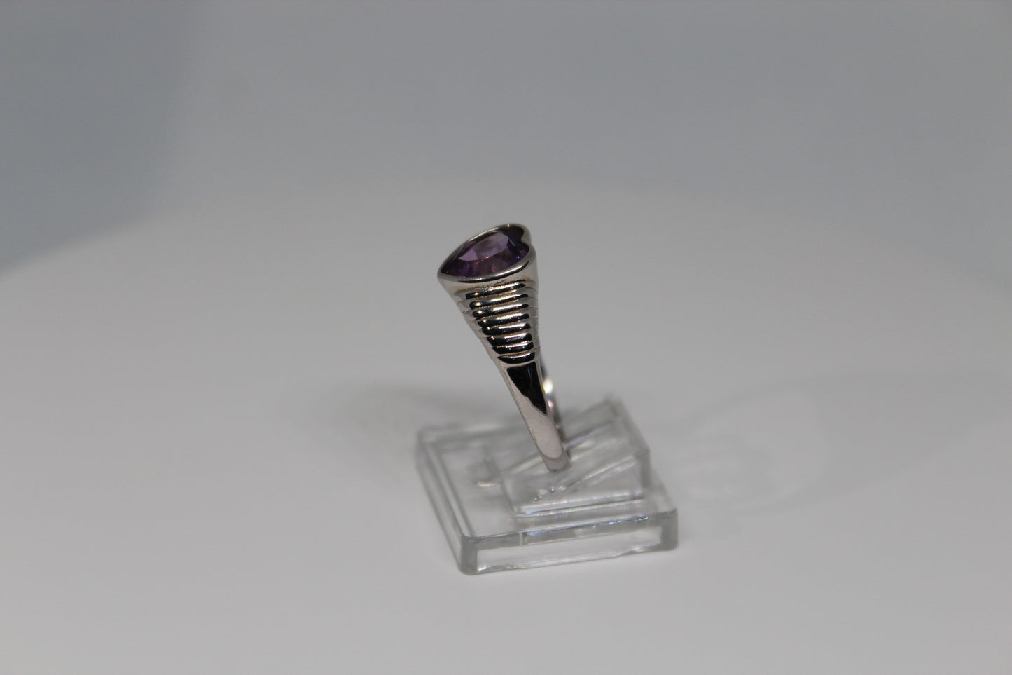 Vintage Heart Amethyst Ring in 925 Sterling Silver