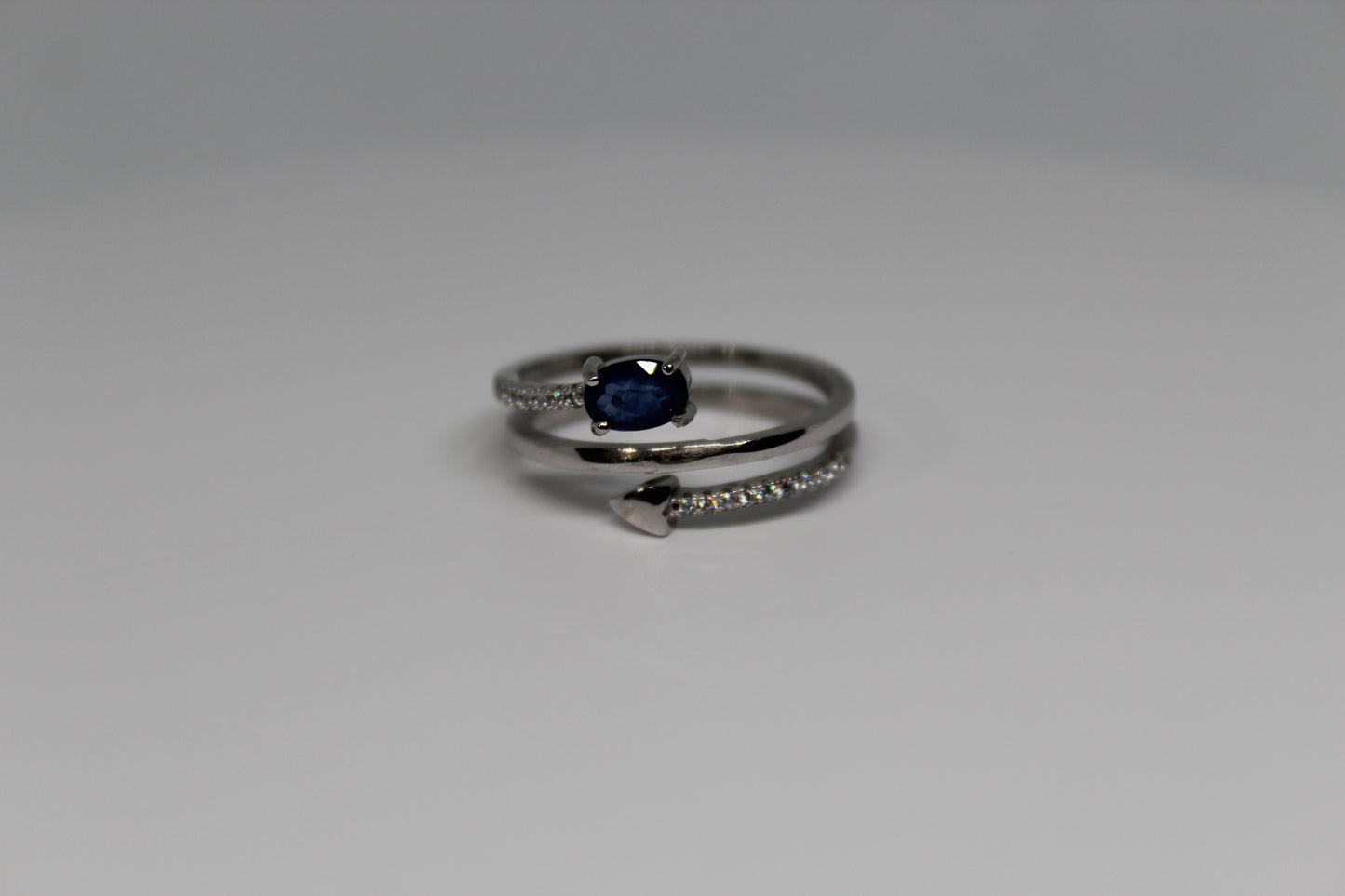 Blue Sapphire Ring in 925 Sterling Silver