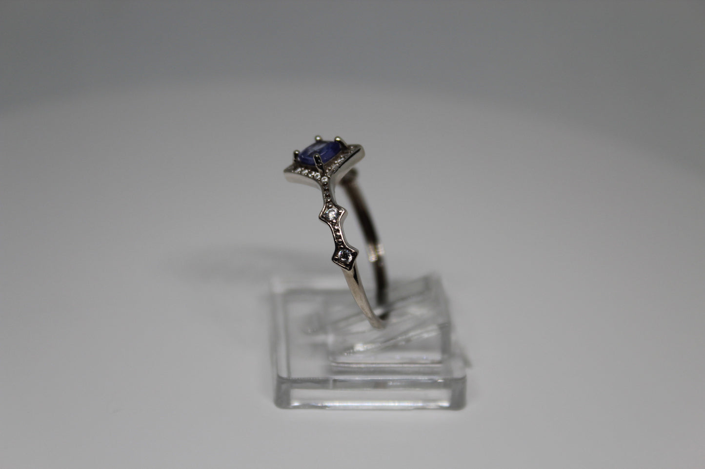 Cornflower Sapphire Ring in 925 Sterling Silver