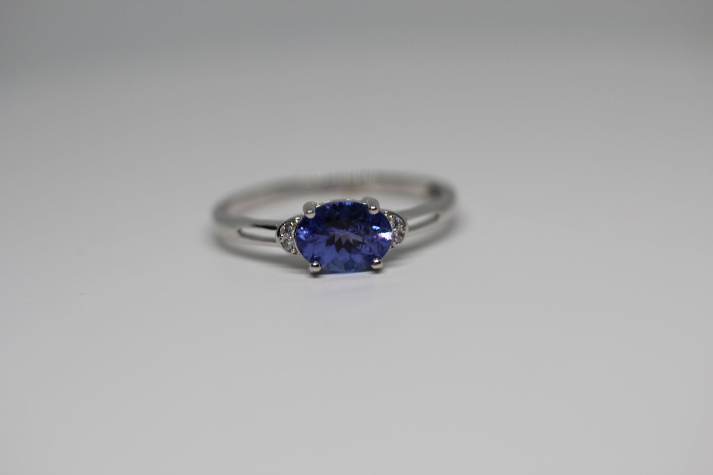 Natural Tanzanite Ring in 925 Sterling Silver