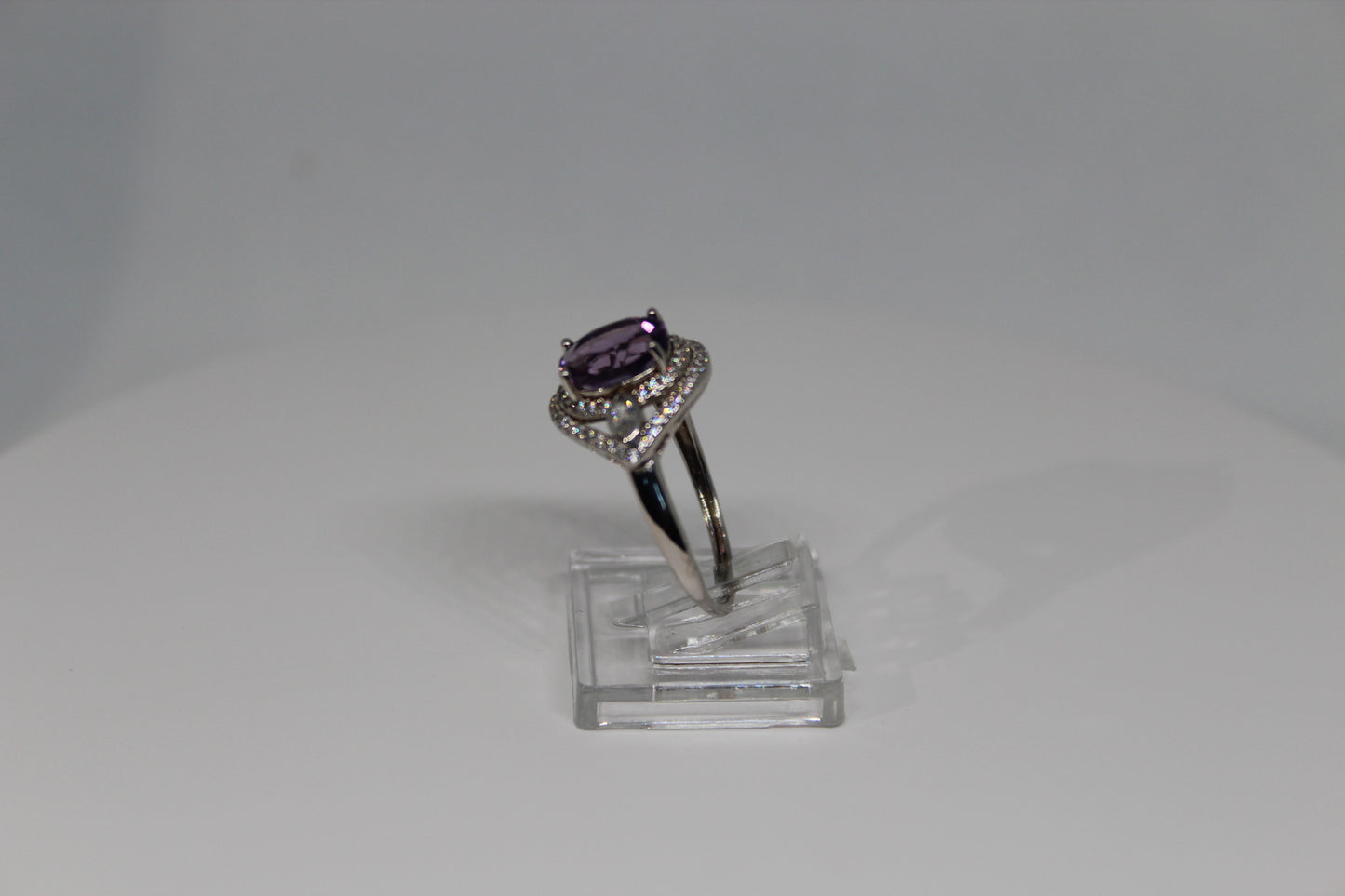 Amethyst Ring in 925 Sterling Silver