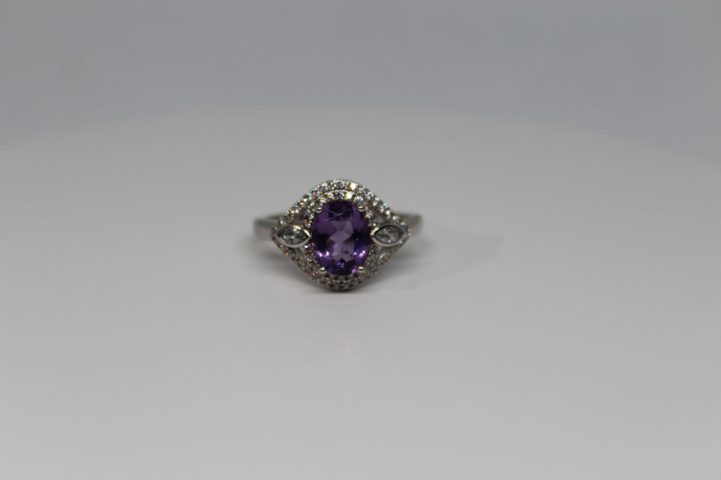 Amethyst Ring in 925 Sterling Silver