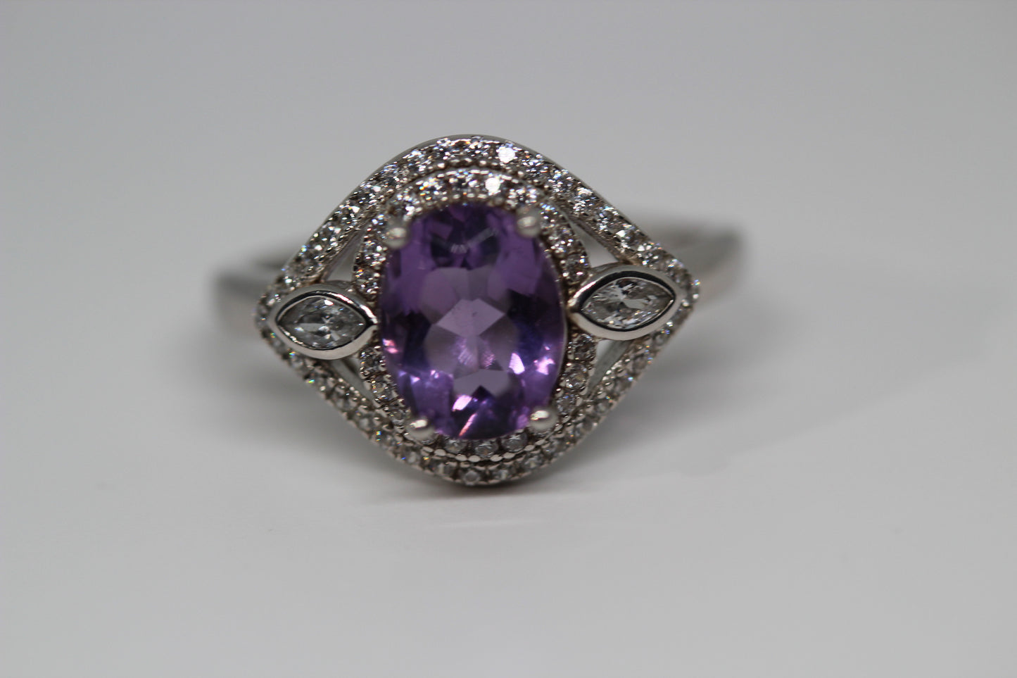 Amethyst Ring in 925 Sterling Silver