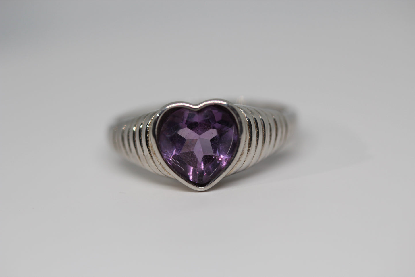 Vintage Heart Amethyst Ring in 925 Sterling Silver