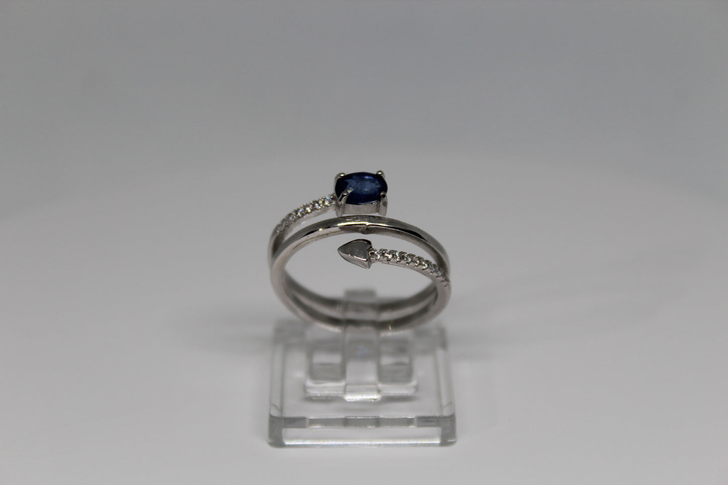 Blue Sapphire Ring in 925 Sterling Silver