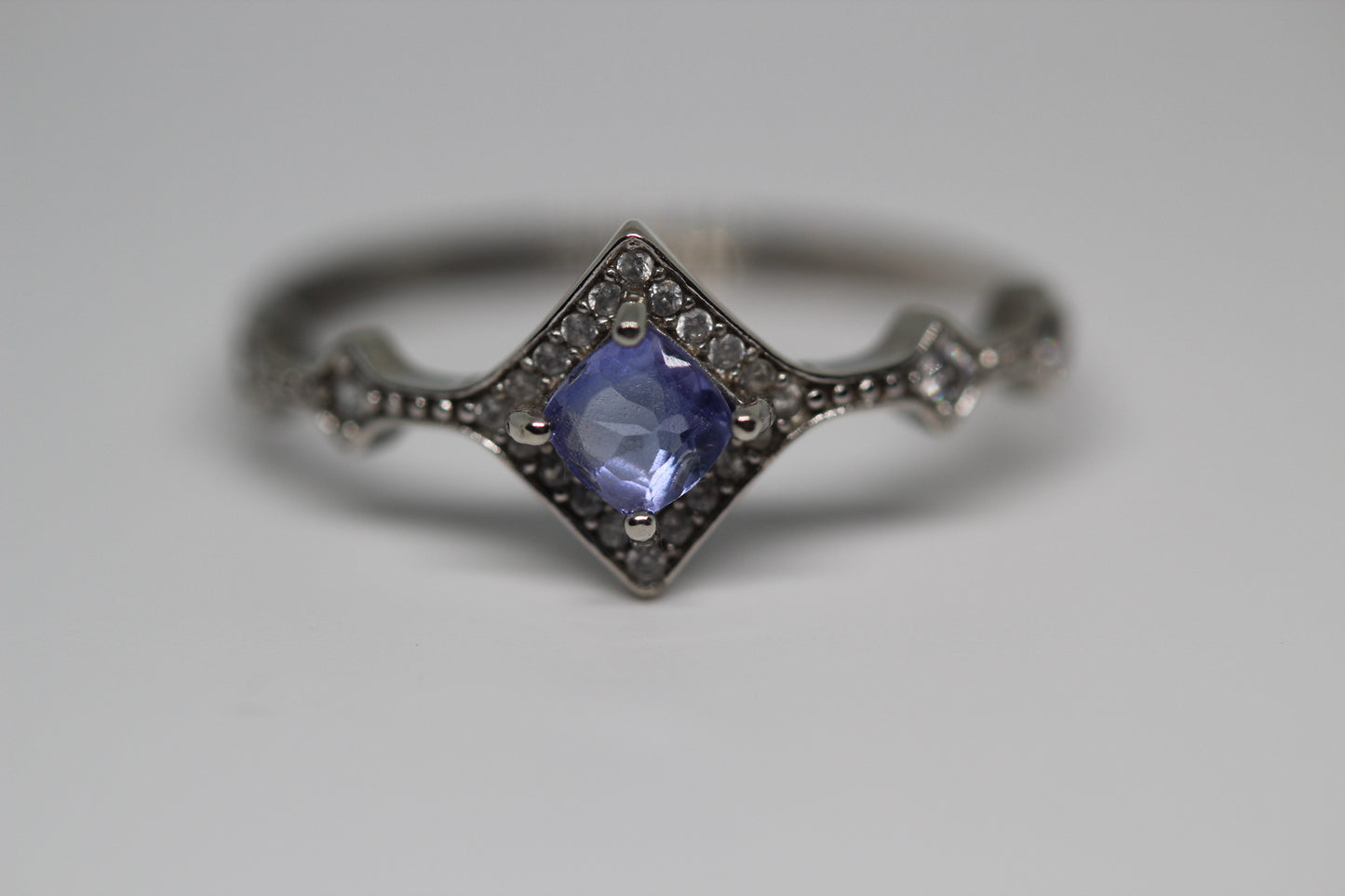 Cornflower Sapphire Ring in 925 Sterling Silver