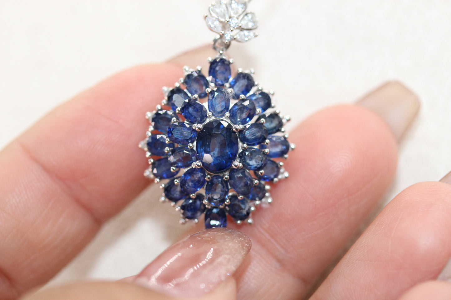 Natural Sapphire Statement Pendant – 5.07 CTW