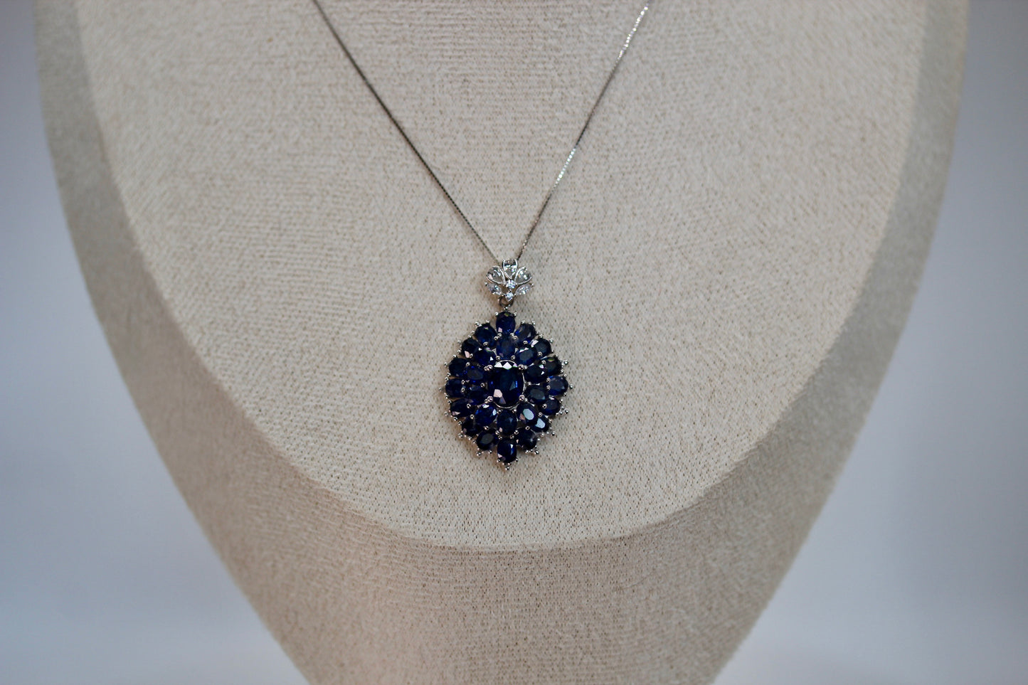 Natural Sapphire Statement Pendant – 5.07 CTW