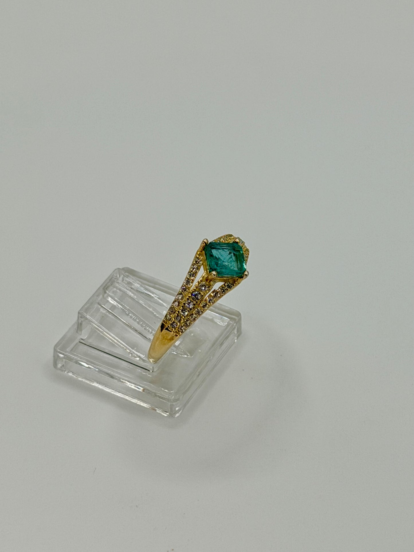 Natural Zambian Emerald Ring – 0.88 ct Emerald – Sterling Silver 925 with Gold Finish
