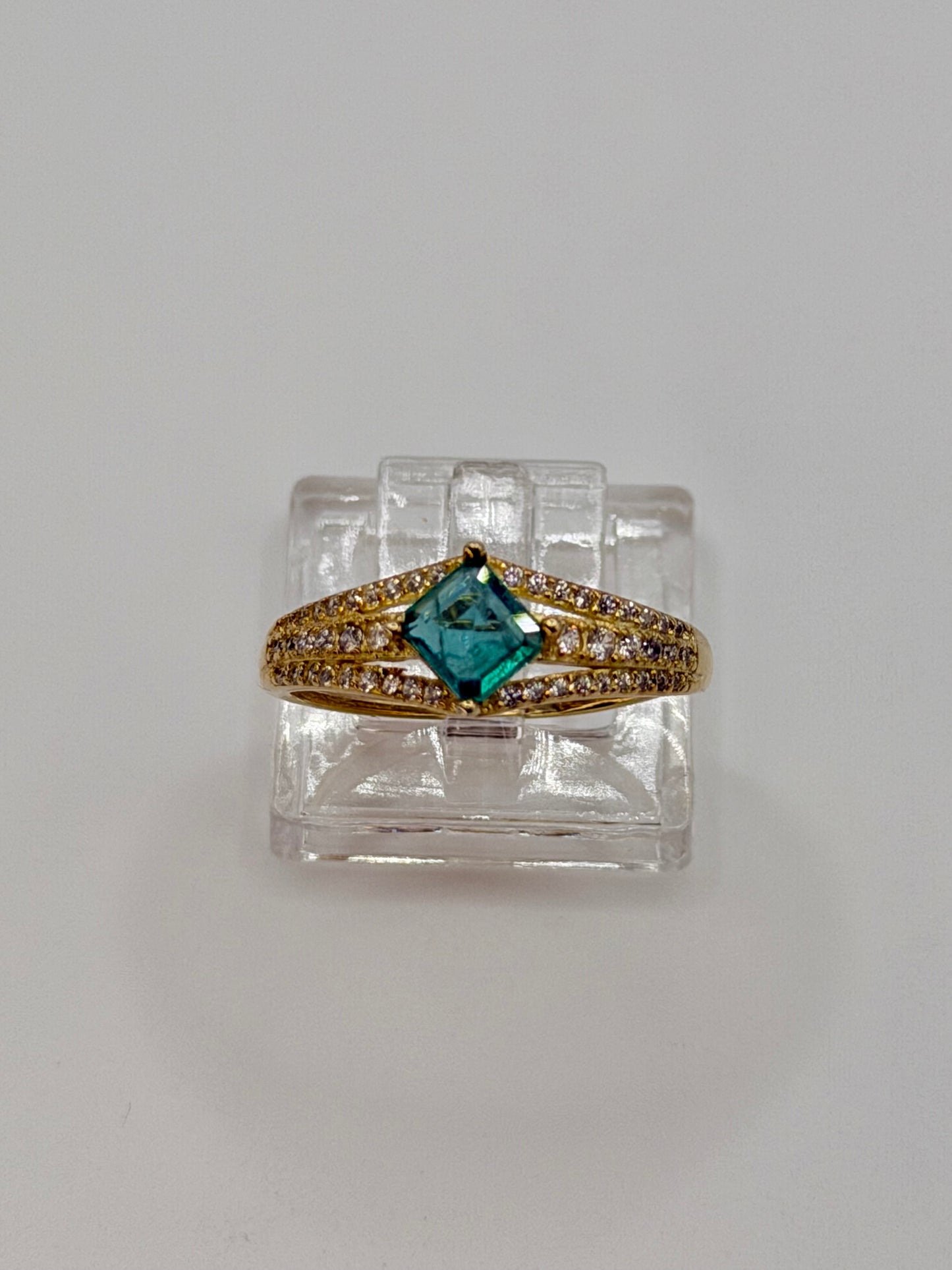 Natural Zambian Emerald Ring – 0.88 ct Emerald – Sterling Silver 925 with Gold Finish