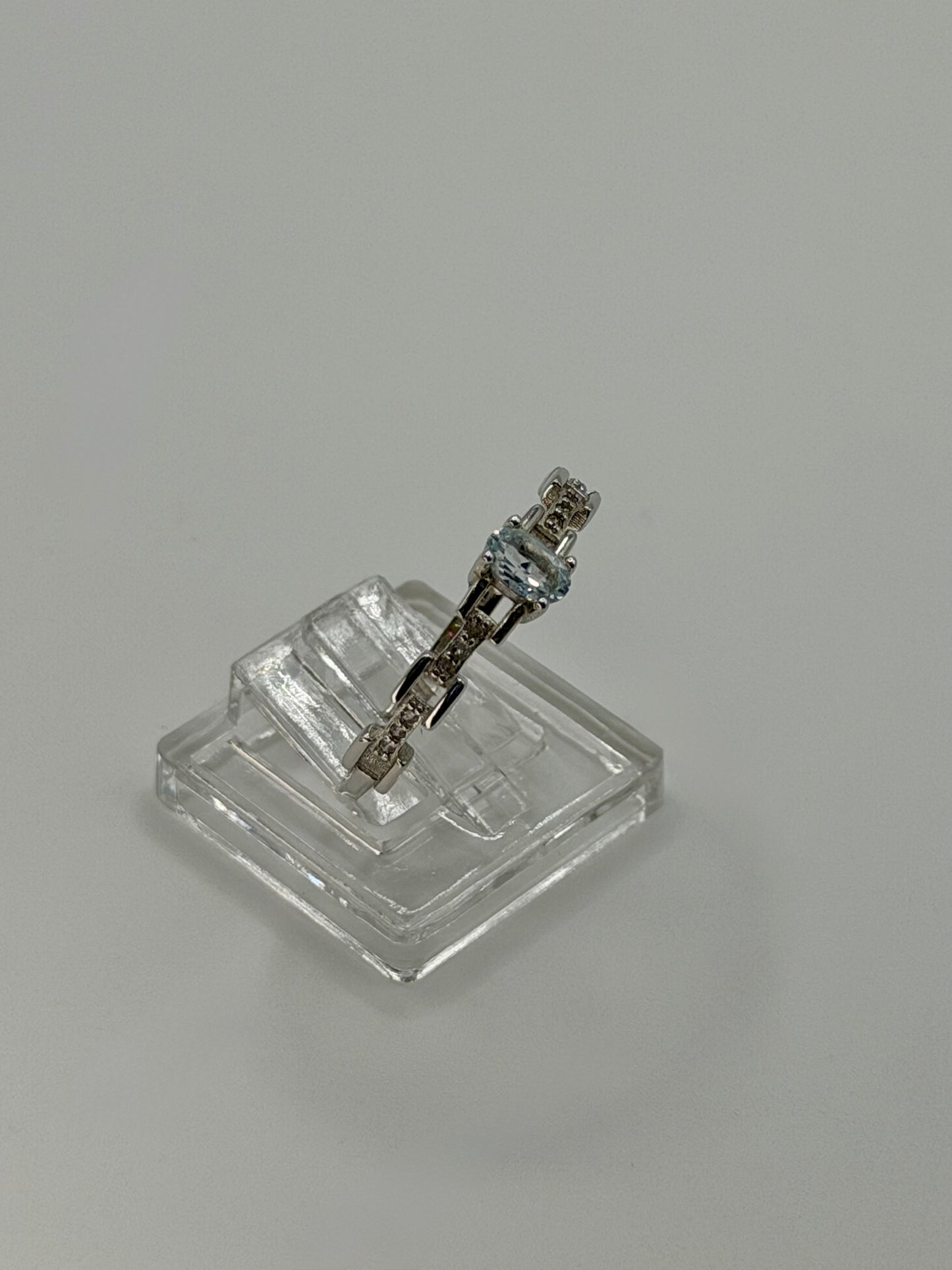 Natural Aquamarine Ring – 0.20 Ct