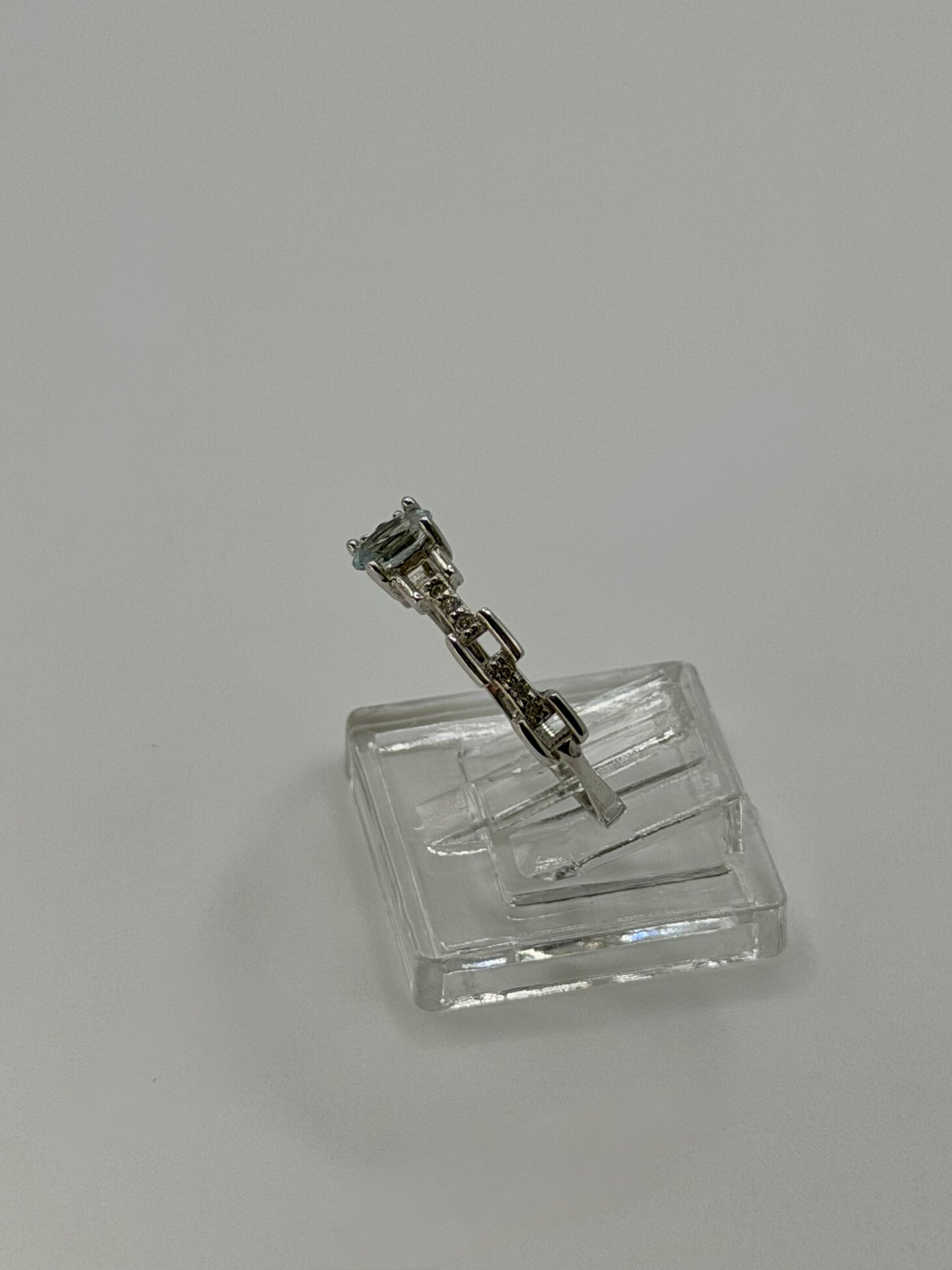 Natural Aquamarine Ring – 0.20 Ct