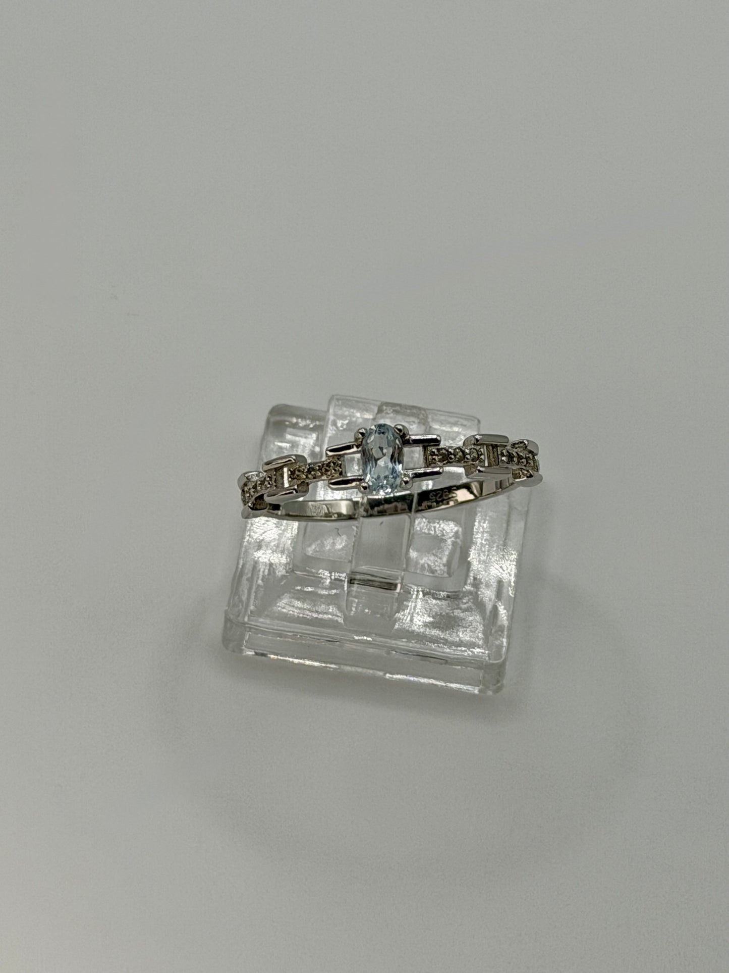 Natural Aquamarine Ring – 0.20 Ct
