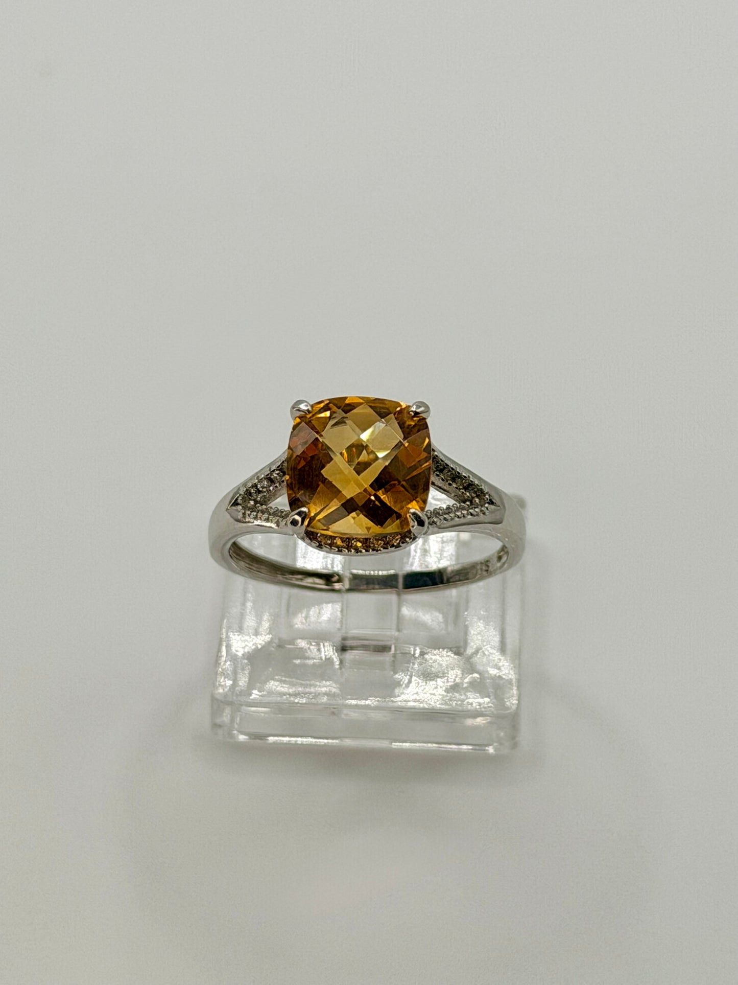 Natural Citrine Ring – 3 CT